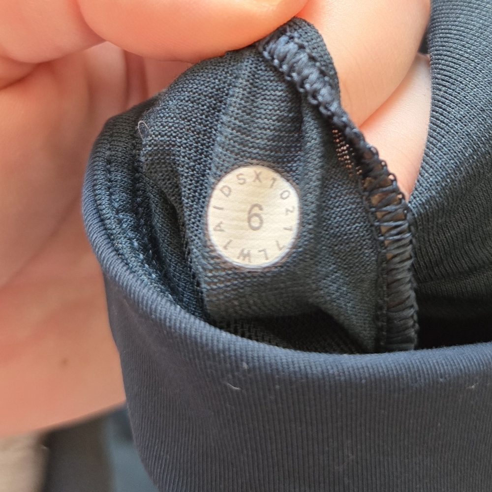 Lululemon Tank Top - Picture 7 of 7